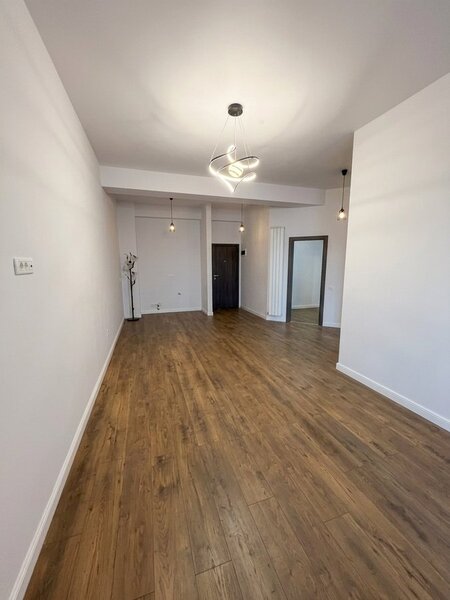 Pipera, spatiu comercial, apartament stradal, 52 mp utili.