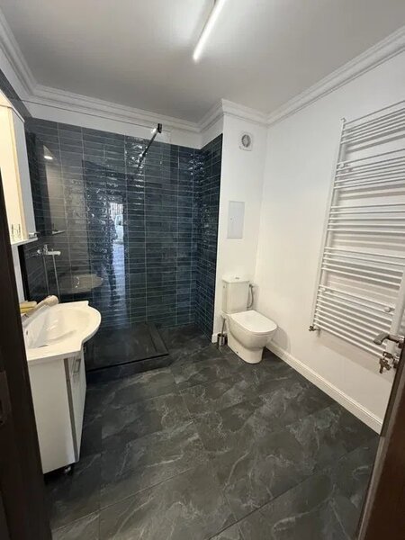 Pipera, spatiu comercial, apartament stradal, 52 mp utili.