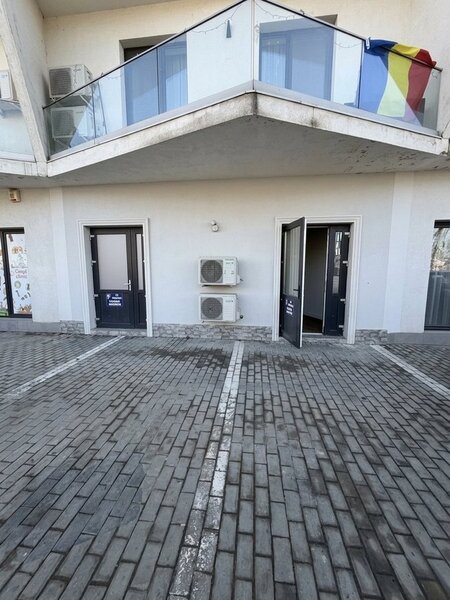 Pipera, spatiu comercial, apartament stradal, 52 mp utili.